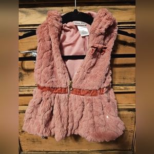 Little Lass Mauve Faux Fur Vest with Hood Size (18 Months)